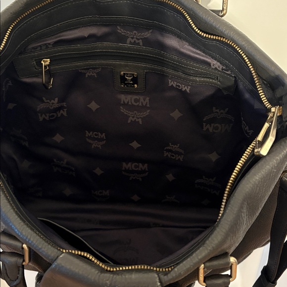 MCM Black Embossed Pebbled Leather Large Convertible Tote Bag 🖤🖤🖤 - Picture 11 of 15